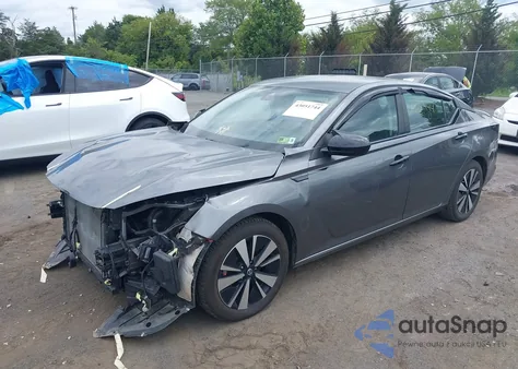 2021 Nissan Altima Sv Fwd z USA, uszkodzony, nr VIN 1N4BL4DV0MN412589